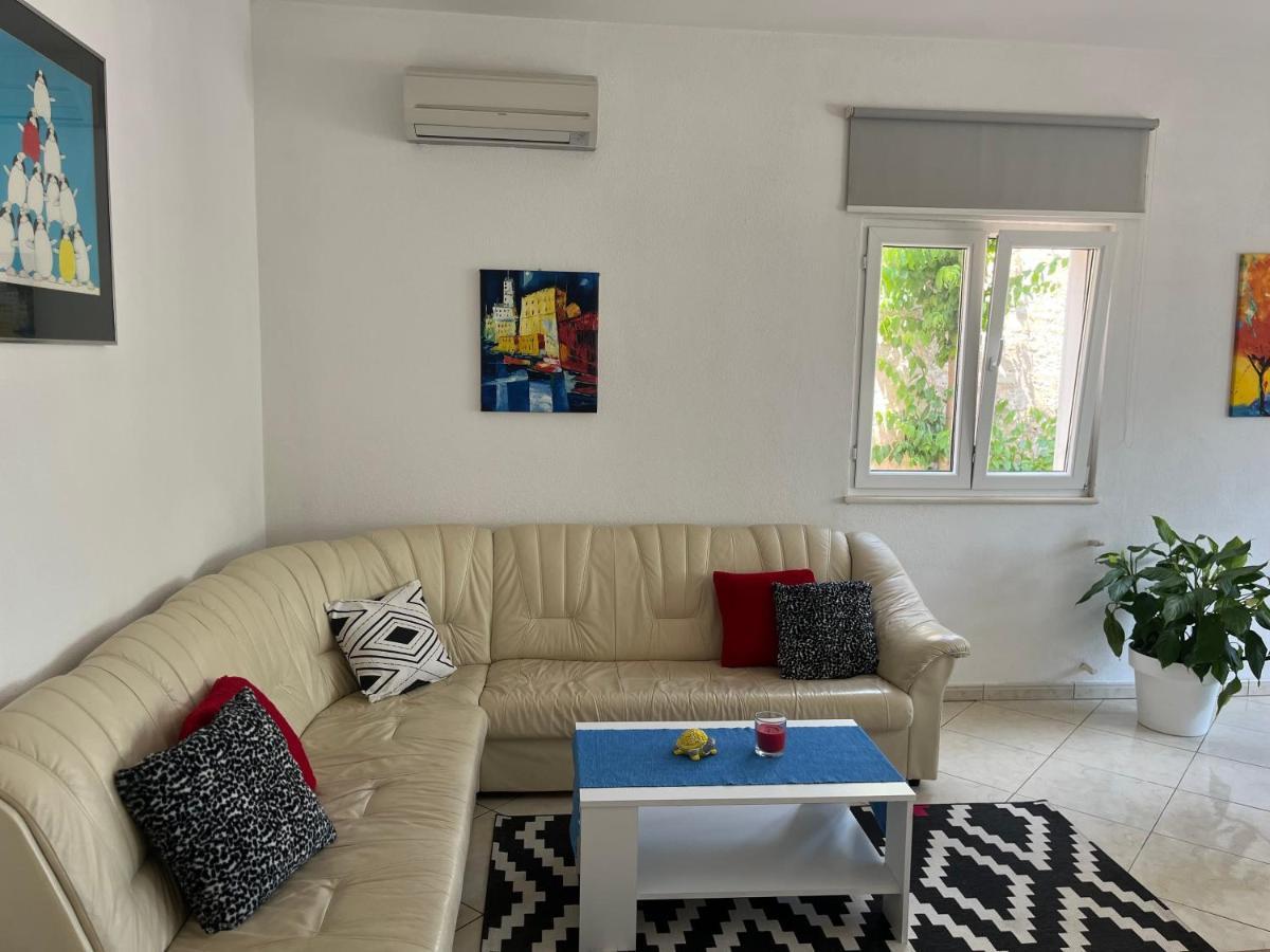 Old Town Center Apartments Supetar Luaran gambar
