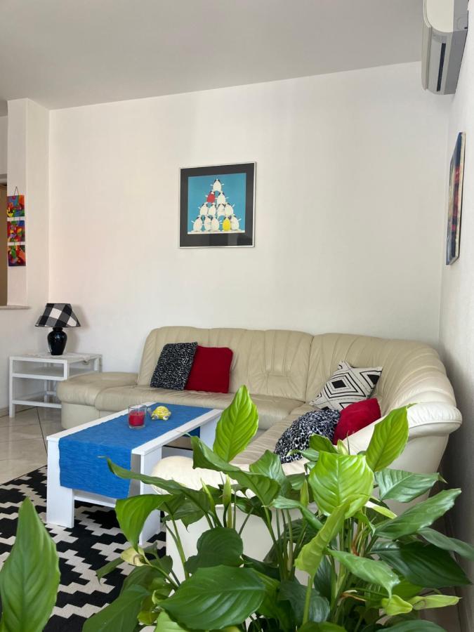 Old Town Center Apartments Supetar Luaran gambar