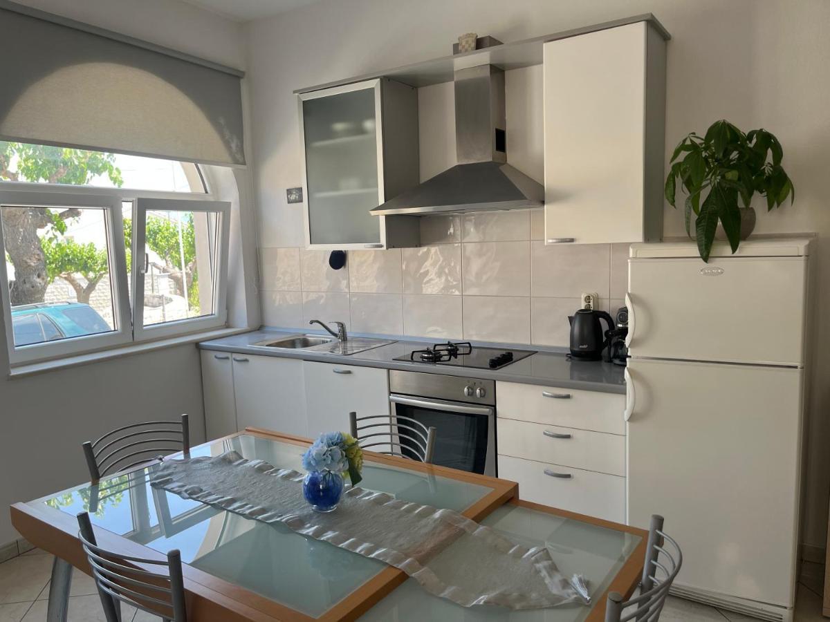 Old Town Center Apartments Supetar Luaran gambar